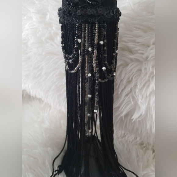 Black Flapper Dress Mannequin Jewelry Tree - Picture 3 of 6